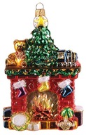 Ručne maľovaný sklenený vianočný krb s vianočným stromčekom a darčekmi