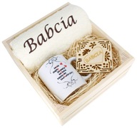 SKVELÝ DARČEK PRE BABIČKU UTERÁK + KRABIČKA NA HRNKY SKVELÝ DARČEK PRE BABIČKU UTERÁK + KRABIČKA NA HRNKY