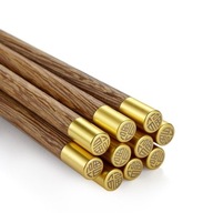 Guľaté paličky Sushi Bambu zdobené zlatým uzáverom