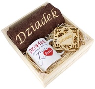 SKVELÝ DARČEK PRE DEDKA UTERÁK + KRABIČKA NA HRNKY SKVELÝ DARČEK PRE DEDKA UTERÁK + KRABIČKA NA HRNKY