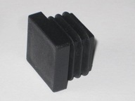 Plastový plochý čierny kryt 20x20x1-2,5