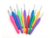 Sada ergonomických háčikov v živých farbách, 11 veľkostí od 2 do 8 mm Sada ergonomických háčikov v živých farbách, 11 veľkostí od 2 do 8 mm