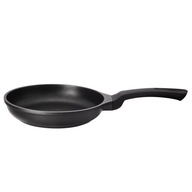 Panvica Zavio PRESTIGIO 24 cm čierna Panvica Zavio PRESTIGIO 24 cm čierna