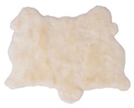 Dekoratívny koberec z ovčej kože z 3 celých koží