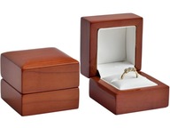 Drevená krabička na zásnubný prsteň