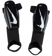 FUTBALOVÉ CHRÁNIČE NIKE CHARGE DX4610-010 FUTBALOVÉ CHRÁNIČE NIKE CHARGE DX4610-010