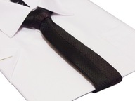 Black TIE nasleduje japonský štýl fialovej módy Black TIE nasleduje japonský štýl fialovej módy