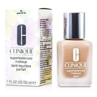 CLINIQUE SILK MAKEUP SUPERVYVÁŽENÝ MAKEUP 30 ml - CLINIQUE SILK MAKEUP SUPERVYVÁŽENÝ MAKEUP 30 ml -