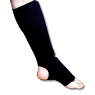 Flexibilné chrániče holene Black XL Flexibilné chrániče holene Black XL