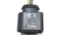 VW AUDI SKODA ZÁSTRČKA SEDADLA CUBE 4H0973714 VW AUDI SKODA ZÁSTRČKA SEDADLA CUBE 4H0973714