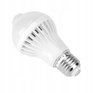E27 5W LED žiarovka s pohybovým a súmrakovým senzorom E27 5W LED žiarovka s pohybovým a súmrakovým senzorom