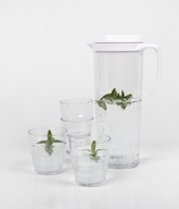 Set džbán 1,5l + 4 poháre 250ml na kempovanie Set džbán 1,5l + 4 poháre 250ml na kempovanie