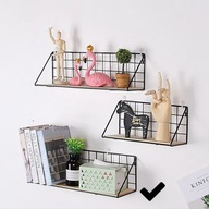 Kovová nástenná polica v štýle LOFT 45 x 13,5 cm - čierna Kovová nástenná polica v štýle LOFT 45 x 13,5 cm - čierna