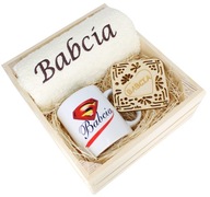 SKVELÝ DARČEK PRE BABIČKU UTERÁK + KRABIČKA NA HRNKY SKVELÝ DARČEK PRE BABIČKU UTERÁK + KRABIČKA NA HRNKY