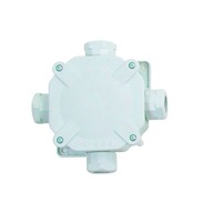 Hermetická inštalačná krabica na povrch, 4 vývodky, IP67, 122x44,6mm Hermetická inštalačná krabica na povrch, 4 vývodky, IP67, 122x44,6mm