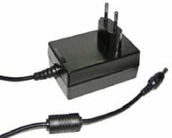 Spínaný zdroj ZSI 5V 3000mA DC2.1/5.5 Spínaný zdroj ZSI 5V 3000mA DC2.1/5.5
