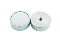 Magnetický držiak 29x10 vnútorný závit M5 1 ks Magnetický držiak 29x10 vnútorný závit M5 1 ks