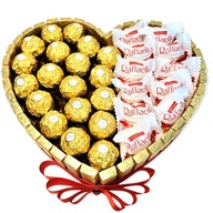 Torta s čokoládami Merci a Ferrero Rocher Torta s čokoládami Merci a Ferrero Rocher