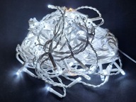 300L cencúľové LED lampy s bleskom a prídavnou zásuvkou, studená a teplá biela 300L cencúľové LED lampy s bleskom a prídavnou zásuvkou, studená a teplá biela