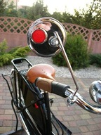 Chrómové zrkadlo na bicykel s odrazkou