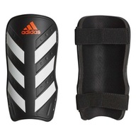 Chrániče Adidas CW5559, veľkosť L Chrániče Adidas CW5559, veľkosť L