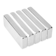 30x10x4 N45 SILNÉ NEODYMIOVÉ MAGNETY. 5 KS. 30x10x4 N45 SILNÉ NEODYMIOVÉ MAGNETY. 5 KS.