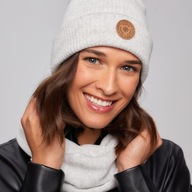 Poľská dámska zimná súprava čiapky a šálu SABFIL Smart/Chick Light Grey