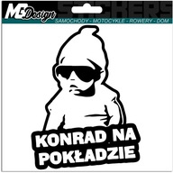 Nálepka KONRAD V AUTE do auta 18x13 farba Nálepka KONRAD V AUTE do auta 18x13 farba