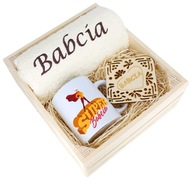 SKVELÝ DARČEK PRE BABIČKU UTERÁK + KRABIČKA NA HRNKY SKVELÝ DARČEK PRE BABIČKU UTERÁK + KRABIČKA NA HRNKY