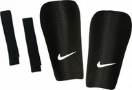 Futbalové chrániče holení Nike J Guard-CE SP2162-010S