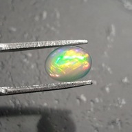 FUSIMA Opál z Etiópie kabošon 9,05x7,02 mm č. 126 FUSIMA Opál z Etiópie kabošon 9,05x7,02 mm č. 126