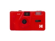 Červený analógový fotoaparát KODAK M35 35 mm