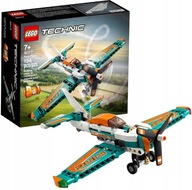 Model prúdového lietadla 2v1 z kociek LEGO TECHNIC