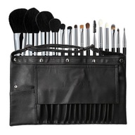 LUSSONI Master Kit 16-dielna sada štetcov na make-up s opaskom LUSSONI Master Kit 16-dielna sada štetcov na make-up s opaskom