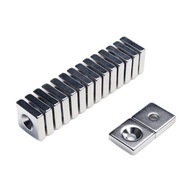 MP Neodym MP MPł 15x15x4 N38 pre skrutku 25 kusov MP Neodym MP MPł 15x15x4 N38 pre skrutku 25 kusov
