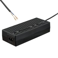 Elektrická nabíjačka na kolobežku 42V 2A bez zástrčky Elektrická nabíjačka na kolobežku 42V 2A bez zástrčky