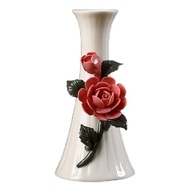 Váza v čínskom štýle s vylisovanými ornamentmi