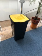 50l žltý kôš na triedenie odpadu s nálepkou 50l žltý kôš na triedenie odpadu s nálepkou