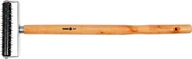 PERFORATÍVNY VALEC NA ODSTRAŇOVANIE TAPETY 150x50 mm PERFORATÍVNY VALEC NA ODSTRAŇOVANIE TAPETY 150x50 mm