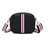Peňaženka Clutch Messenger Bag Trunk Black