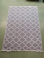 Sivý koberec so strapcovými vzormi 120 x 170 cm