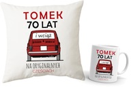 Vankúš + hrnček darček k 70. narodeninám 70 ROKOV FIAT126p Bábätko + MENO Vankúš + hrnček darček k 70. narodeninám 70 ROKOV FIAT126p Bábätko + MENO