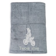Darček pre motorkára - rýchloschnúci uterák s výšivkou, 70x140 MENO Darček pre motorkára - rýchloschnúci uterák s výšivkou, 70x140 MENO