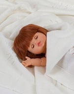 Minikane bábika Paola Reina Capucine so zatvorenými očkami