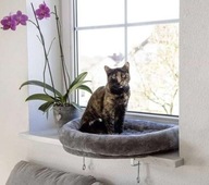 Pelech pre mačky na okennom parapete Kerbl
