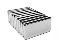 NEODYMOVÉ TANIEROVÉ MAGNETY 30x10x2 mm SILNÉ 10 KS Silné veľké obdĺžnikové NEODYMOVÉ TANIEROVÉ MAGNETY 30x10x2 mm SILNÉ 10 KS Silné veľké obdĺžnikové