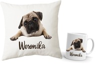 Vankúš + Hrnček s darčekovou sadou MOPS + Vaše MENO Vankúš + Hrnček s darčekovou sadou MOPS + Vaše MENO