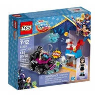 LEGO Lashina a jej vozidlo LEGO Lashina a jej vozidlo