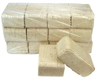 KRBOVÉ BRIKETY 12 DUBOVÝCH KOCIEK do krbu, 12kg KRBOVÉ BRIKETY 12 DUBOVÝCH KOCIEK do krbu, 12kg
