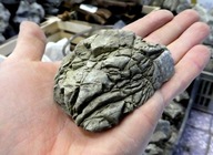 Osaka Stone M (10-15cm) 1kg Krásna akváriová skala Osaka Stone M (10-15cm) 1kg Krásna akváriová skala